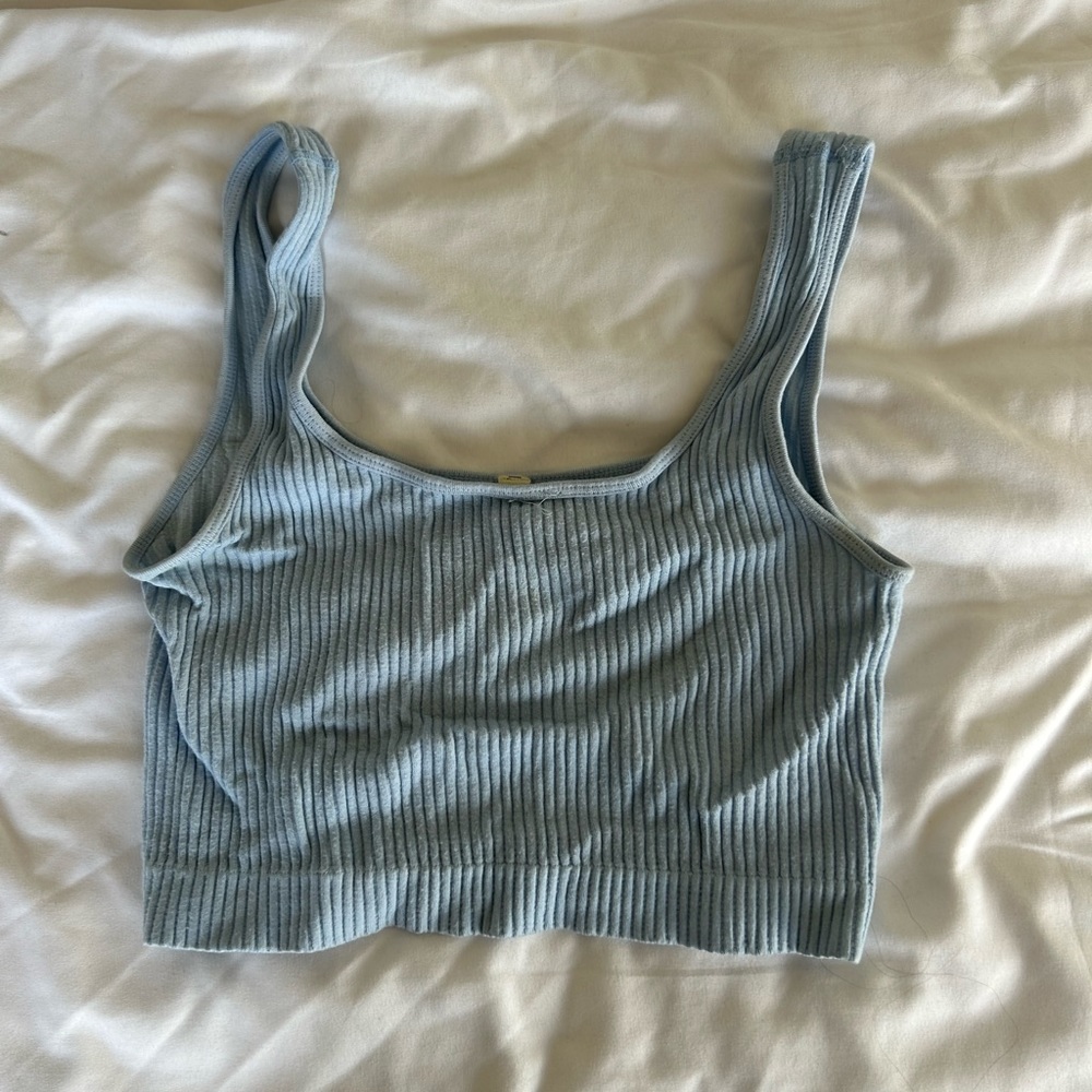 Blue cropped tank
